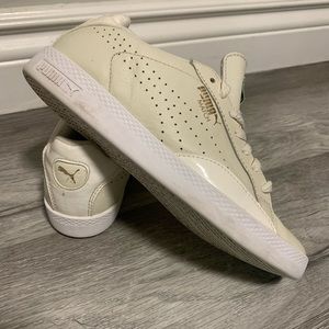 Cream and white, Puma match womens sz7